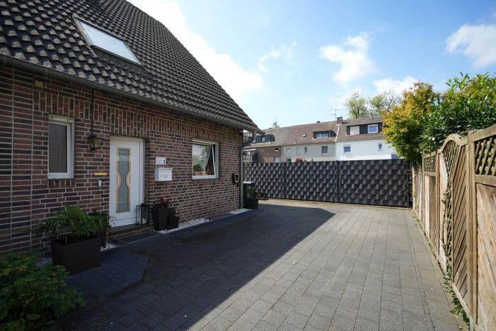 House for sale in Duisburg                   - Nordrhein-Westfalen, Germany - Image 3