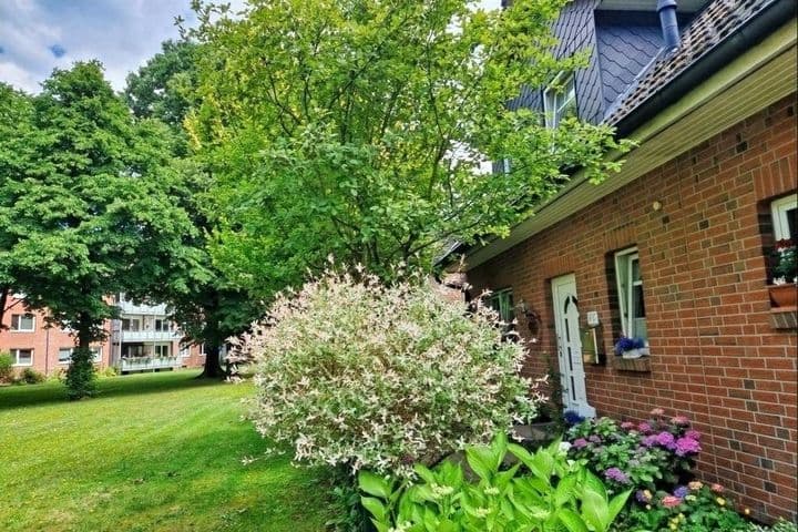 House for sale in Ahrensburg                   - Schleswig-Holstein, Germany - Image 2