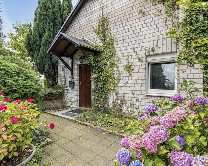 House for sale in Ratingen, Germany - Image 3