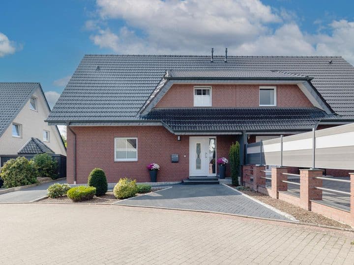 House for sale in Rodinghausen, Germany - Image 2