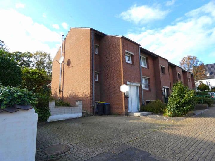 House for sale in Duisburg                   - Nordrhein-Westfalen, Germany - Image 2