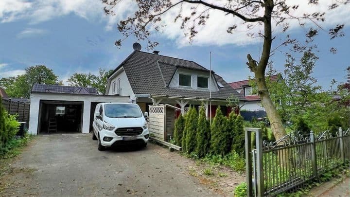 House for sale in Hamburg                   - Hamburg, Germany - Image 3