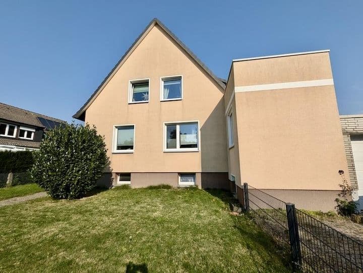 House for sale in Neustadt am Rubenberge, Germany - Image 2