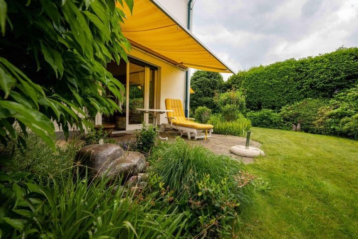 House for sale in Dusseldorf-Unterbach                   - Nordrhein-Westfalen, Germany