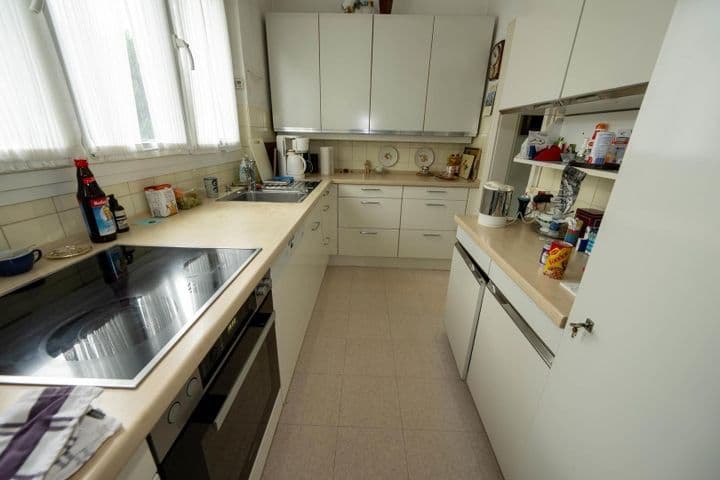 House for sale in Dusseldorf-Unterbach                   - Nordrhein-Westfalen, Germany - Image 9