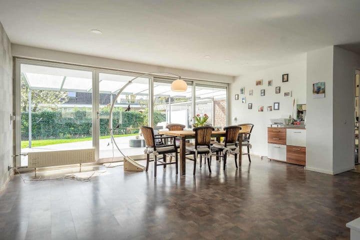 House for sale in Tonisvorst, Germany - Image 2