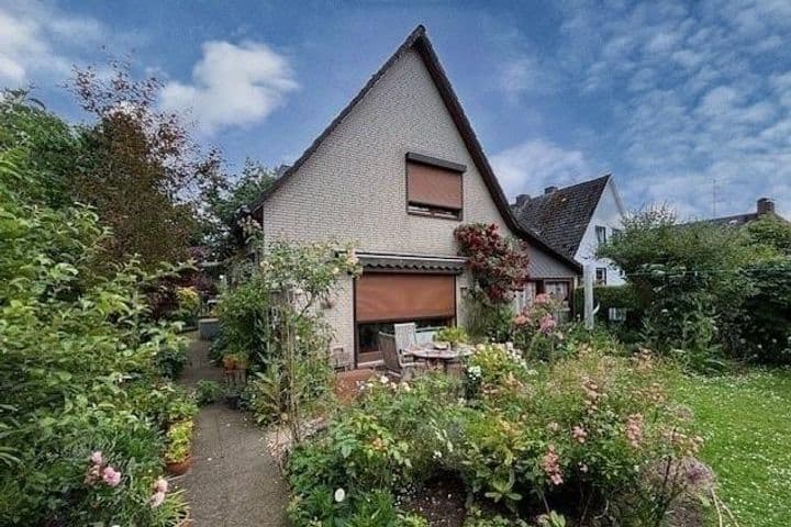 House for sale in Ahrensburg                   - Schleswig-Holstein, Germany - Image 2