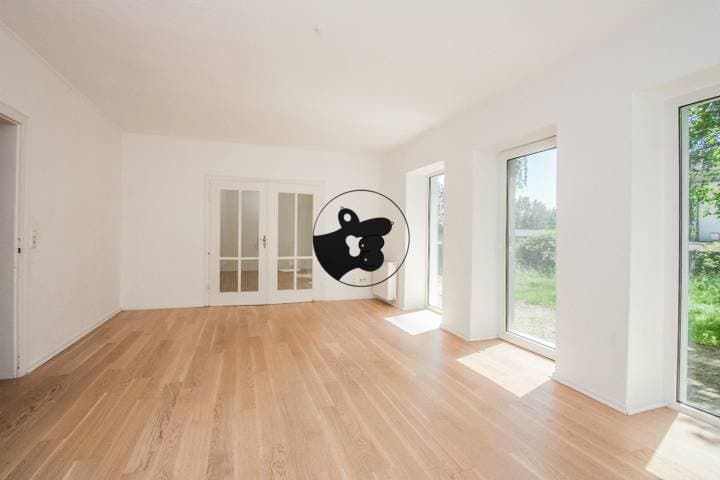 House for sale in Dusseldorf, Germany - Image 3