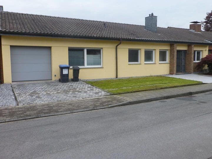 House for rent in Langenfeld (Rhld.)                   - Nordrhein-Westfalen, Germany - Image 2