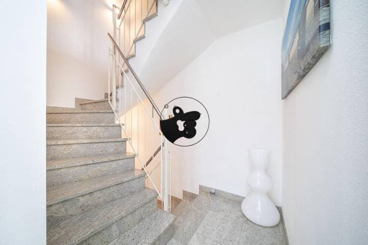 House for sale in Munchen                   - Bayern, Germany - Image 22