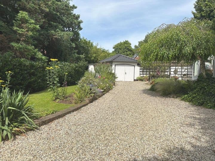 House for sale in 17                  41372 Niederkruchten, Germany - Image 2