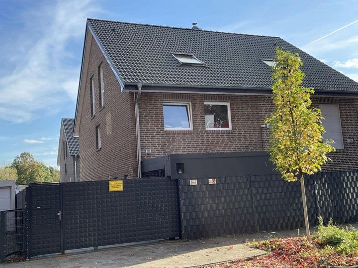 House for sale in Duisburg, Germany - Image 3