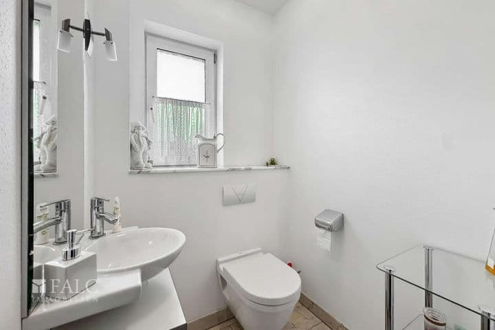 House for sale in Iserlohn                   - Nordrhein-Westfalen, Germany - Image 9