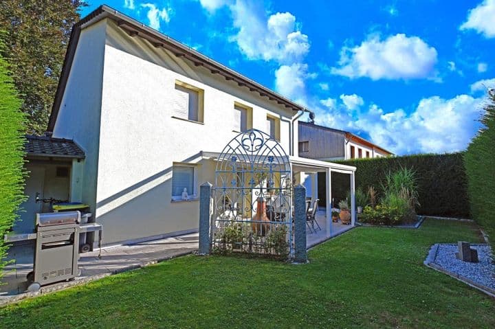 House for sale in Neuss                   - Nordrhein-Westfalen, Germany - Image 12