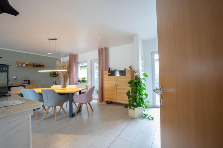 House for sale in Krefeld / Fischeln                   - Nordrhein-Westfalen, Germany - Image 11