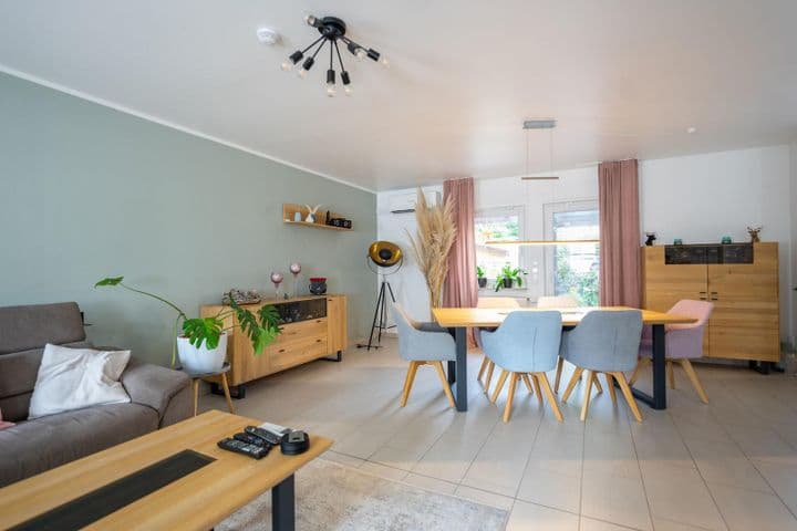 House for sale in Krefeld / Fischeln                   - Nordrhein-Westfalen, Germany - Image 3