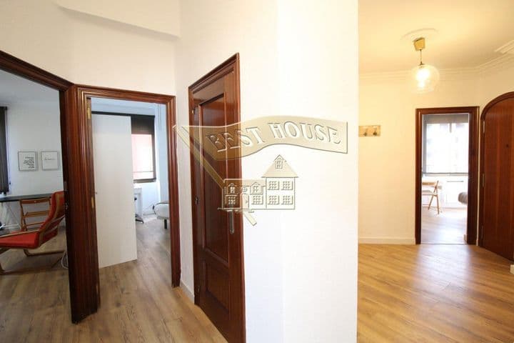 3 bedrooms apartment for rent in Gran Via, Spain - Image 6