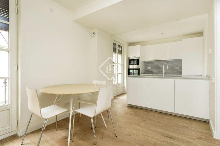 1 bedroom apartment for rent in Barcelona, Spain - Image 4