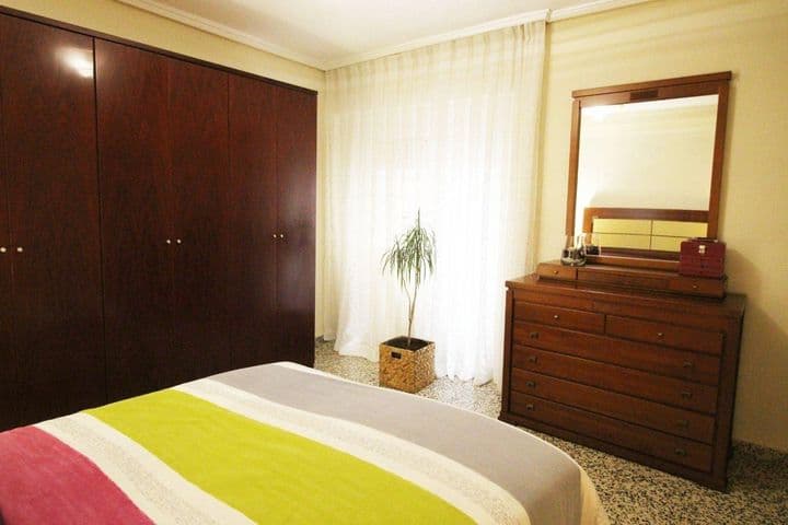 4 bedrooms apartment for rent in Arrancapins, Spain - Image 5