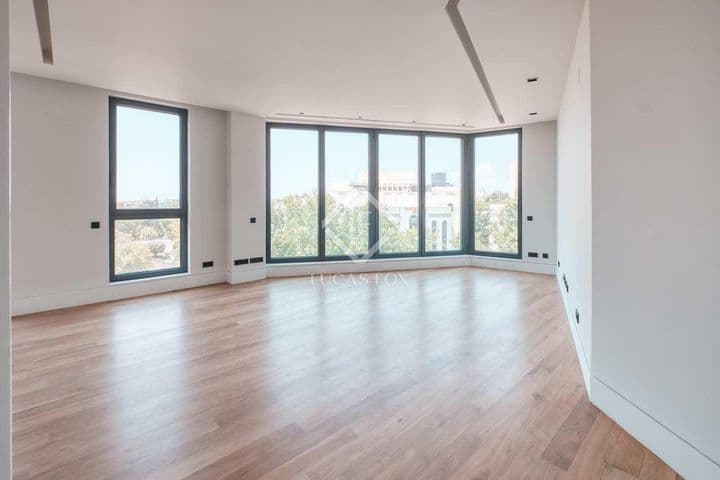 2 bedrooms apartment for sale in Madrid, Spain