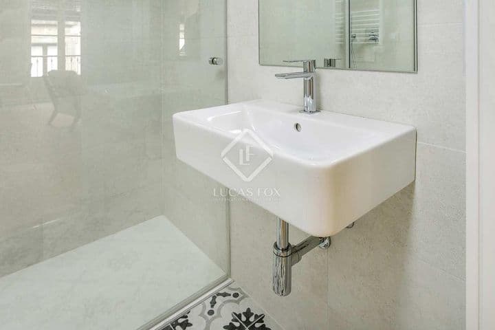 1 bedroom apartment for rent in Barcelona, Spain - Image 12