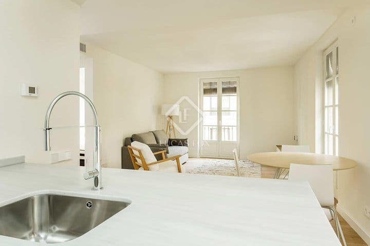 1 bedroom apartment for rent in Barcelona, Spain - Image 8