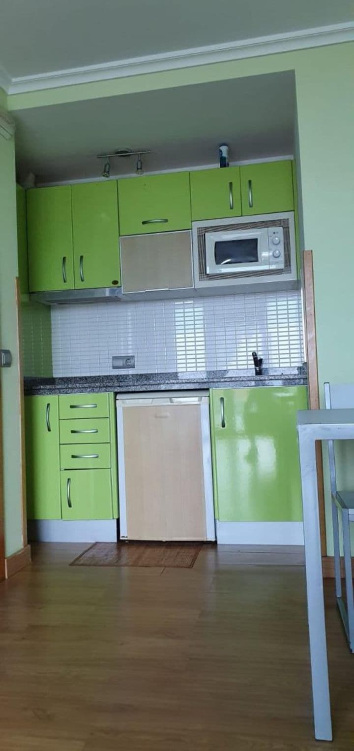 1 bedroom apartment for rent in Santander county, Spain - Image 8