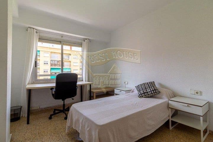 3 bedrooms apartment for rent in Valencia, Spain - Image 11