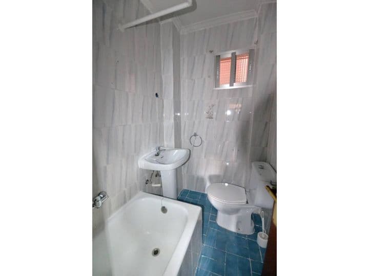 3 bedrooms apartment for rent in Palencia, Spain - Image 10