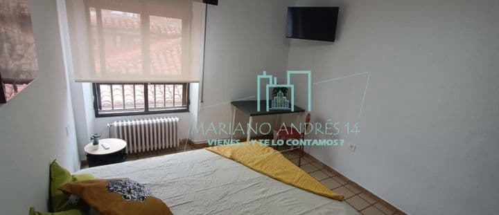 4 bedrooms apartment for rent in Leon, Spain - Image 4