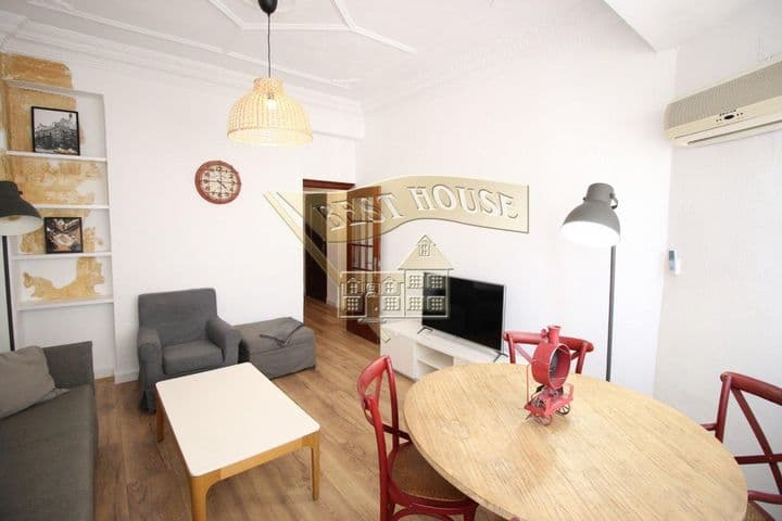 3 bedrooms apartment for rent in Gran Via, Spain - Image 2