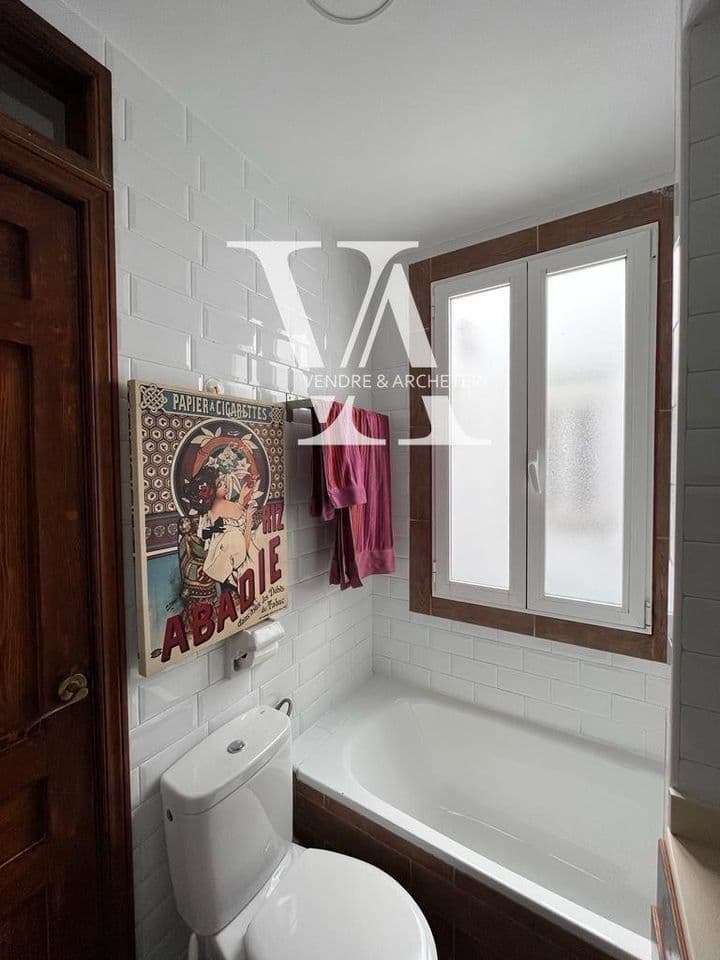 2 bedrooms apartment for sale in Cuatro Caminos, Spain - Image 9