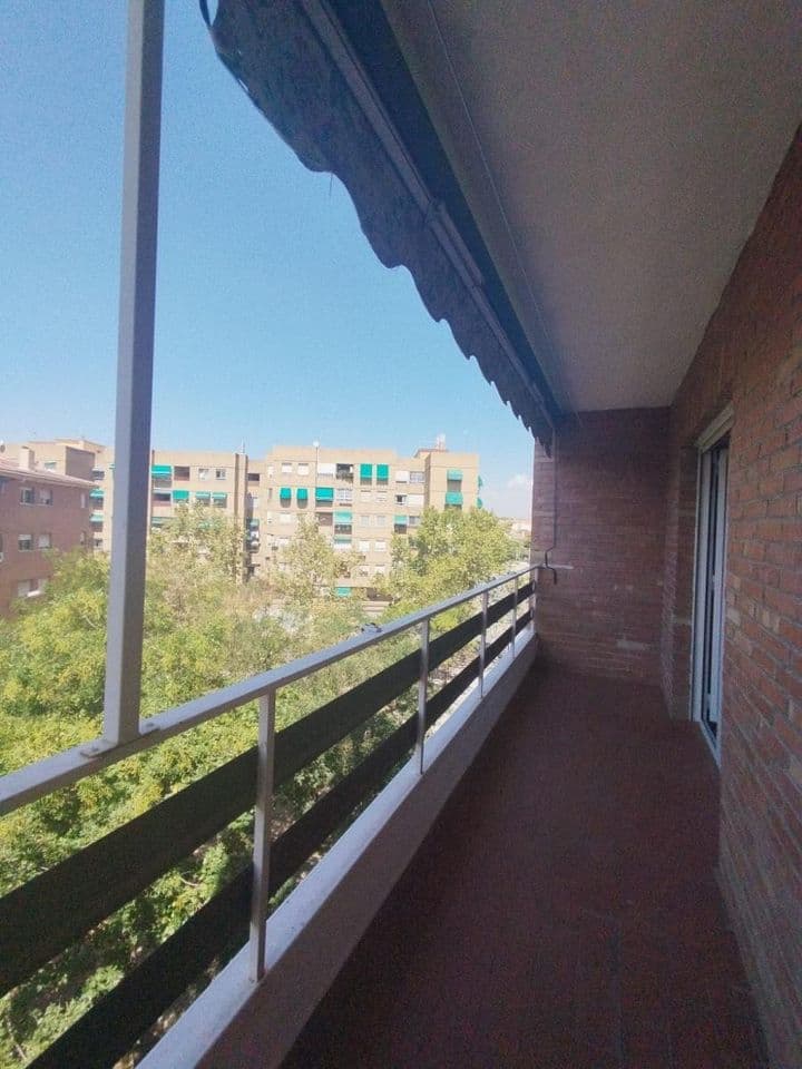 4 bedrooms apartment for rent in Beiro, Spain - Image 2