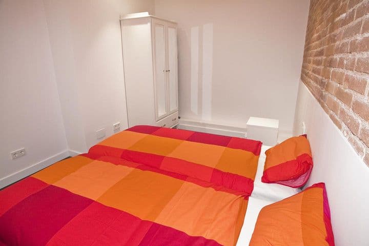 2 bedrooms apartment for rent in Esquerra de lEixample, Spain - Image 11