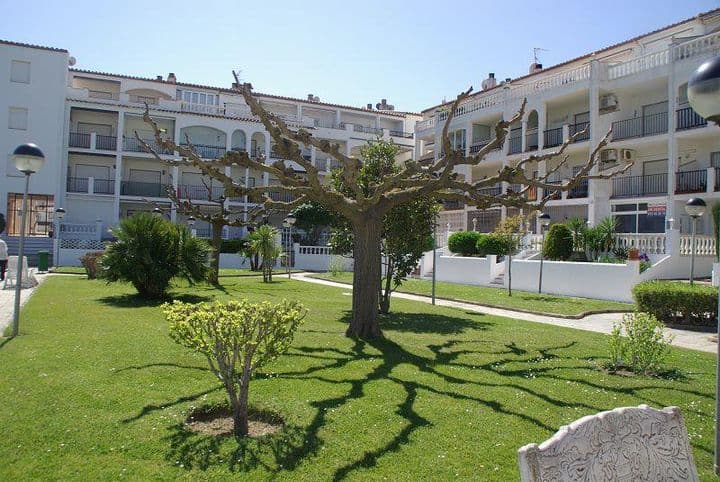 1 bedroom apartment for sale in Empuriabrava, Spain - Image 9