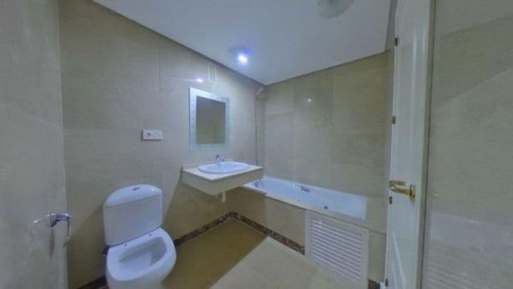 2 bedrooms apartment for sale in La Duquesa, Spain - Image 10