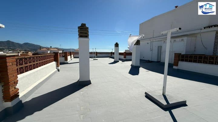 1 bedroom apartment for sale in Centro, Spain - Image 8