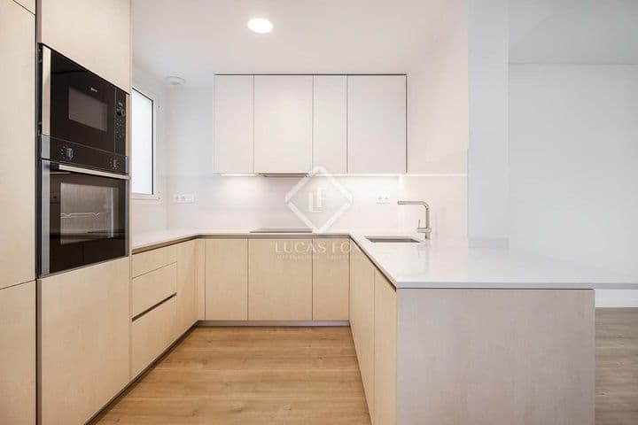 3 bedrooms apartment for rent in Barcelona, Spain - Image 8