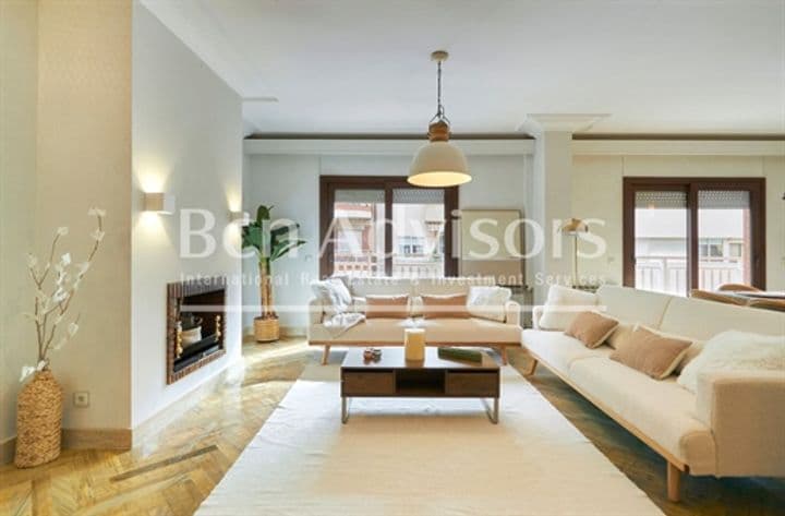 5 bedrooms apartment for sale in Barcelona, Spain