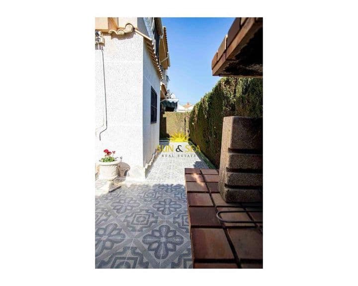 2 bedrooms house for rent in Aguas Nuevas, Spain - Image 4