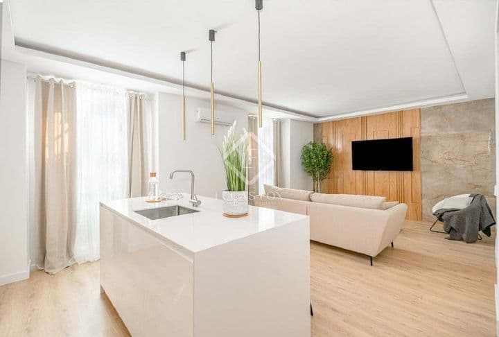 3 bedrooms apartment for rent in Madrid, Spain - Image 4