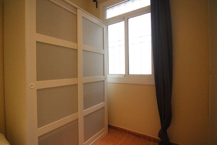 2 bedrooms apartment for rent in La Bordeta-Hostafrancs, Spain - Image 8