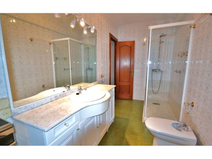 3 bedrooms apartment for rent in Palencia, Spain - Image 3