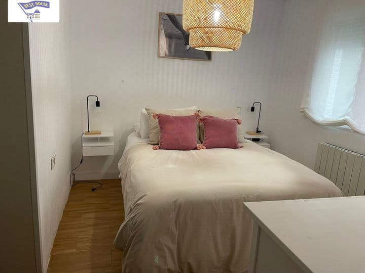 2 bedrooms apartment for rent in Albacete, Spain - Image 4