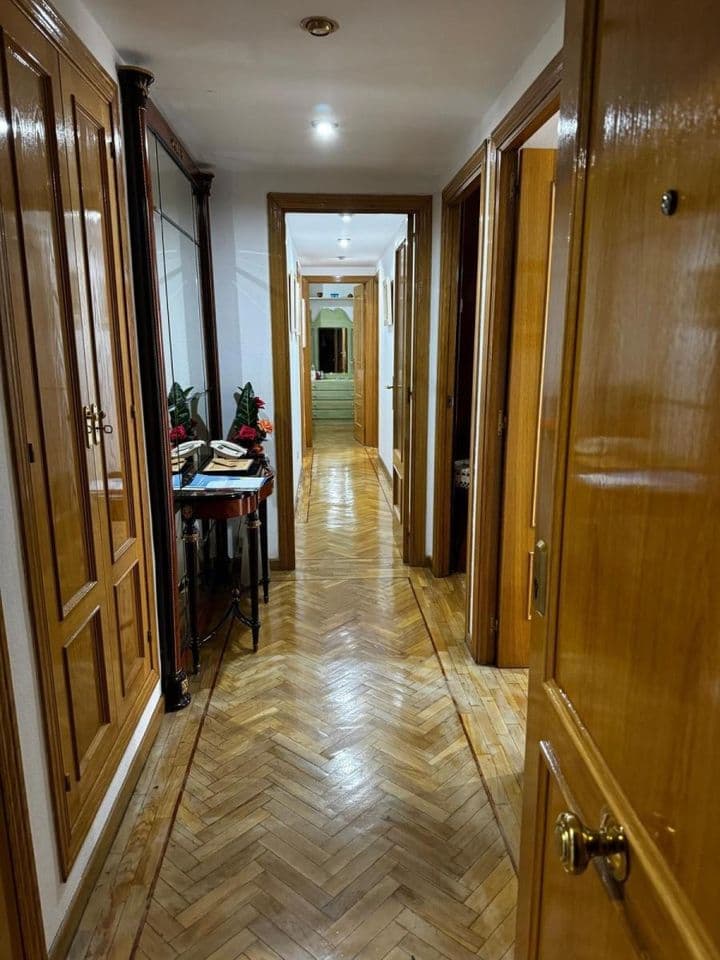 4 bedrooms apartment for sale in Madrid, Spain - Image 11