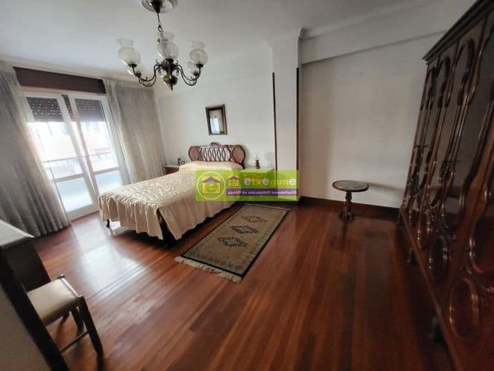 4 bedrooms apartment for sale in Santurtzi, Spain - Image 5