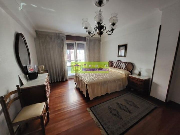 4 bedrooms apartment for sale in Santurtzi, Spain - Image 8