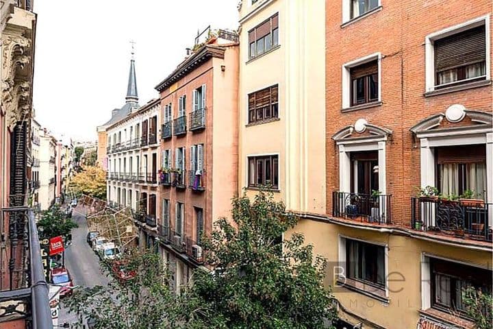 3 bedrooms apartment for sale in Centro, Spain - Image 2