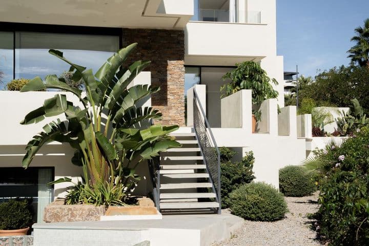 4 bedrooms house for sale in Estepona, Spain - Image 8