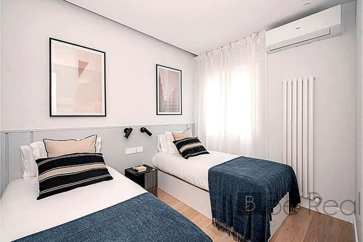 3 bedrooms apartment for sale in Centro, Spain - Image 9